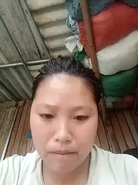 Snapshot of Baby-xinh chatting on May 18, 2026, 12:11 am Baby-xinh online show from May 18, 2026, 12:11 am