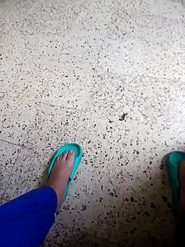 JoniJ13867 online show from April 25, 2026, 11:35 am