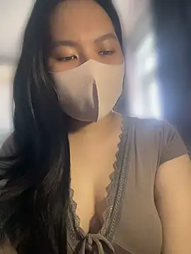 Vena22 online show from April 24, 2026, 5:42 am