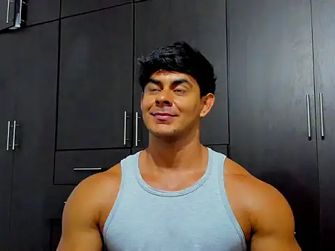 Snapshot of Marcus_Harris_ chatting on July 9, 2026, 1:39 am Marcus Harris online show from July 9, 2026, 1:39 am