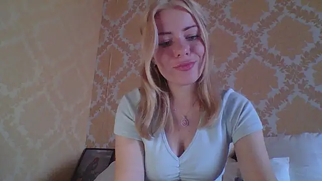 Softy Aura  online show from July 28, 2026, 2:13 pm