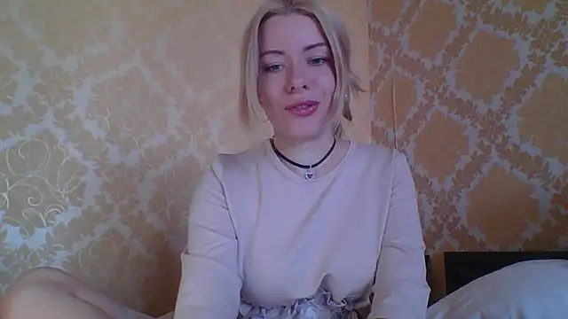 Softy Aura  online show from July 20, 2026, 9:49 am