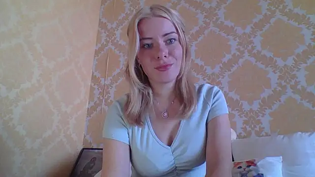 Softy Aura  online show from July 28, 2026, 1:54 pm