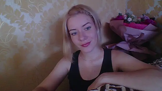 Softy Aura  online show from July 3, 2026, 10:33 am