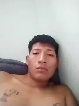 luxuryblue777 online show from April 28, 2026, 7:40 pm