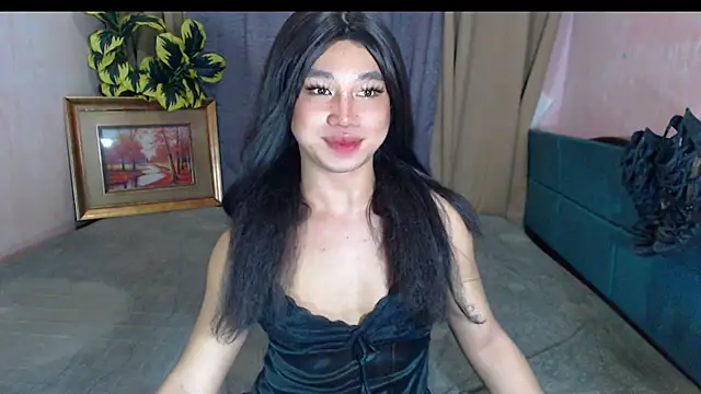 Snapshot of yourtransslut69 chatting on August 9, 2026, 2:23 pm yourtransslut69 online show from August 9, 2026, 2:23 pm