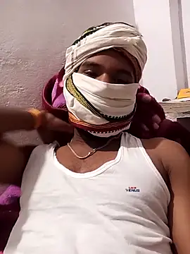 Robin681 online show from April 28, 2026, 3:00 am