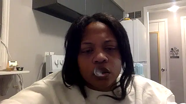 richierichelle online show from May 16, 2026, 1:26 am