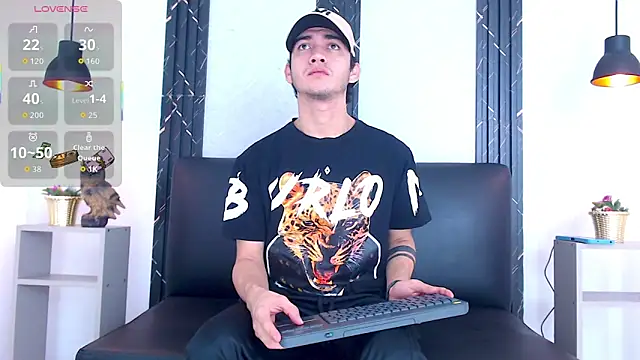 Feiccer Castquer online show from May 18, 2026, 11:26 am