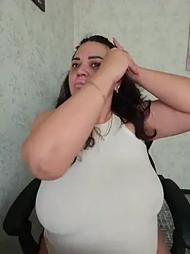 -CUTE-EVVIL- online show from July 15, 2026, 6:09 am