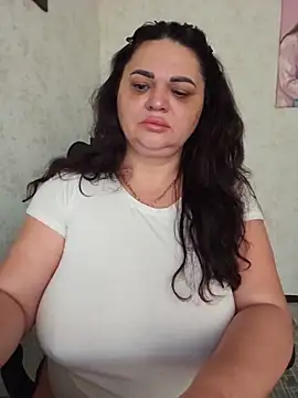 -CUTE-EVVIL- online show from June 28, 2026, 5:25 am