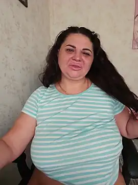 -CUTE-EVVIL- online show from July 16, 2026, 7:05 am