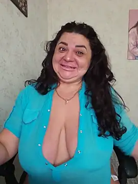Snapshot of -CUTE-EVVIL- chatting on June 14, 2026, 6:14 am -CUTE-EVVIL- online show from June 14, 2026, 6:14 am