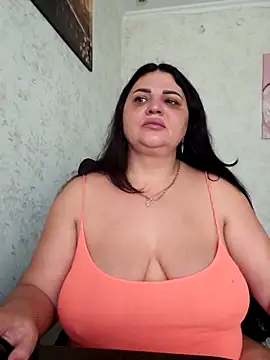 Snapshot of -CUTE-EVVIL- chatting on May 20, 2026, 7:05 am -CUTE-EVVIL- online show from May 20, 2026, 7:05 am