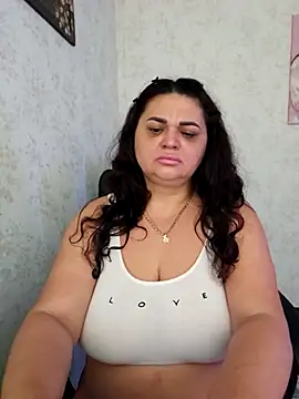 -CUTE-EVVIL- online show from July 9, 2026, 7:53 am