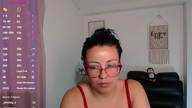 Snapshot of Valeri_bj chatting on May 9, 2026, 1:14 pm Valeri bj online show from May 9, 2026, 1:14 pm