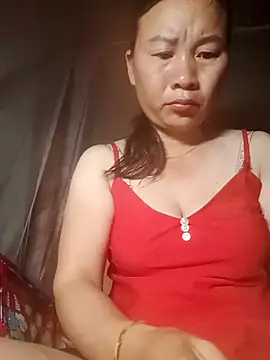 Lella 01 online show from June 9, 2026, 9:27 pm