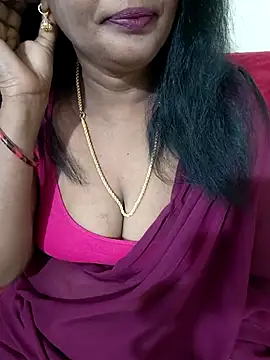 Snapshot of Sunitha-tamilponu chatting on June 6, 2026, 1:11 am Sunitha-tamilponu online show from June 6, 2026, 1:11 am