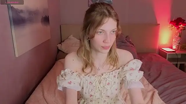 Emily Cartex online show from April 29, 2026, 5:55 am