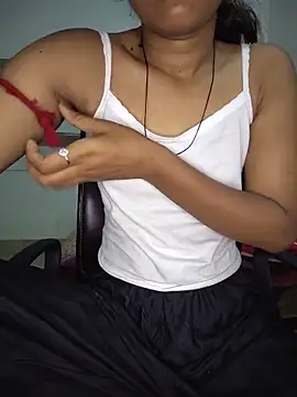 Snapshot of ESHA-LOVE chatting on May 19, 2026, 11:56 pm ESHA-LOVE online show from May 19, 2026, 11:56 pm