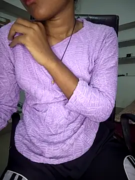 Snapshot of ESHA-LOVE chatting on May 21, 2026, 5:10 pm ESHA-LOVE online show from May 21, 2026, 5:10 pm