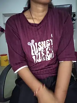 Snapshot of ESHA-LOVE chatting on June 1, 2026, 7:19 am ESHA-LOVE online show from June 1, 2026, 7:19 am