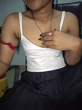 Snapshot of ESHA-LOVE chatting on June 16, 2026, 4:07 pm ESHA-LOVE online show from June 16, 2026, 4:07 pm
