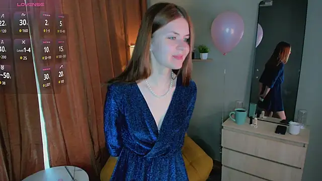 LeyaBloom online show from May 18, 2026, 10:31 am
