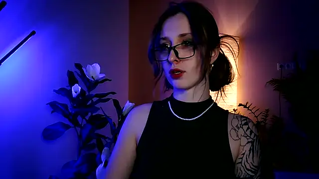 Snapshot of she_tora69 chatting on July 4, 2026, 9:41 pm she tora69 online show from July 4, 2026, 9:41 pm