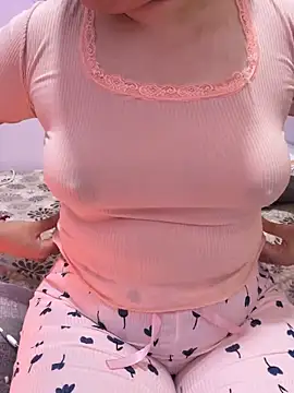 QueenRima99 online show from June 4, 2026, 12:48 am