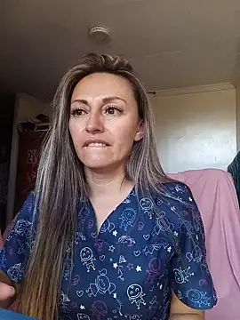 Snapshot of Angel_Nova_ chatting on May 20, 2026, 7:44 pm Angel Nova online show from May 20, 2026, 7:44 pm