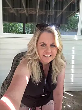 Snapshot of Bruiserboomer2 chatting on June 4, 2026, 4:55 pm Bruiserboomer2 online show from June 4, 2026, 4:55 pm