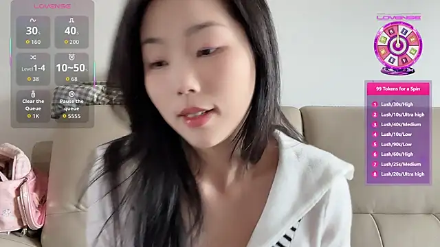 Snapshot of XIAOnaimao-001 chatting on June 7, 2026, 7:46 am XIAOnaimao-001 online show from June 7, 2026, 7:46 am