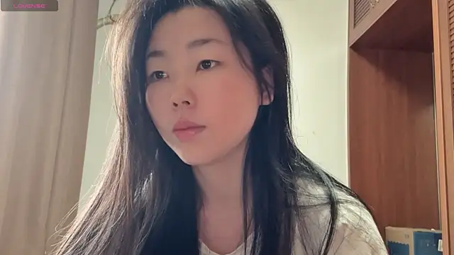 Snapshot of XIAOnaimao-001 chatting on June 27, 2026, 1:33 am XIAOnaimao-001 online show from June 27, 2026, 1:33 am