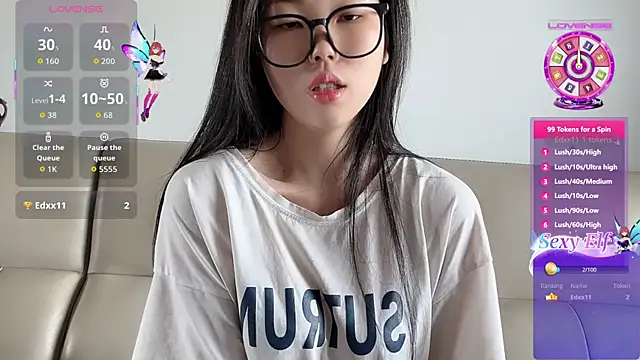 Snapshot of XIAOnaimao-001 chatting on June 12, 2026, 1:36 am XIAOnaimao-001 online show from June 12, 2026, 1:36 am