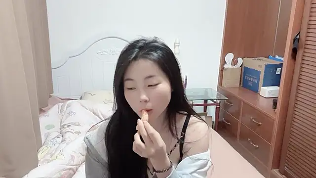 Snapshot of XIAOnaimao-001 chatting on May 7, 2026, 5:22 am XIAOnaimao-001 online show from May 7, 2026, 5:22 am