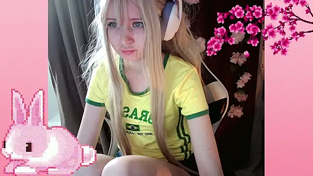 Snapshot of AmmiRinn chatting on June 3, 2026, 1:34 pm AmmiRinn online show from June 3, 2026, 1:34 pm