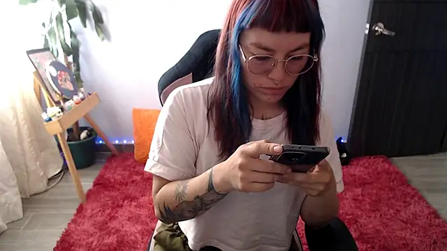 Snapshot of Nyxie8 chatting on May 18, 2026, 2:11 pm Nyxie8 online show from May 18, 2026, 2:11 pm