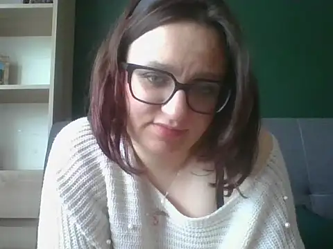 Snapshot of sensual_paris chatting on May 5, 2026, 5:32 am sensual paris online show from May 5, 2026, 5:32 am