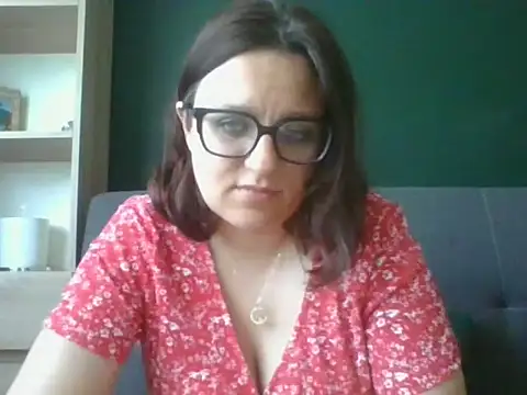 Snapshot of sensual_paris chatting on June 2, 2026, 5:29 am sensual paris online show from June 2, 2026, 5:29 am