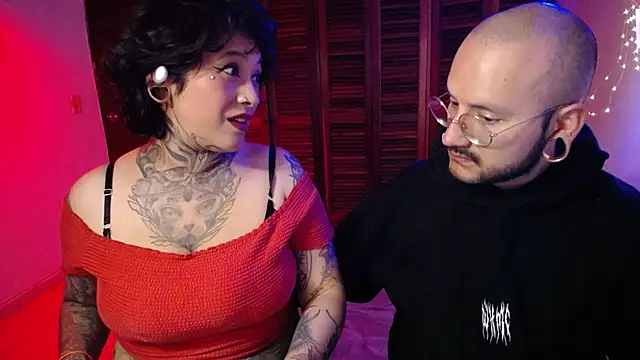realhomesex online show from May 8, 2026, 4:05 am