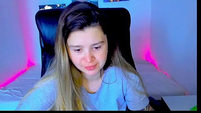 Natali Secret online show from June 21, 2026, 7:25 am