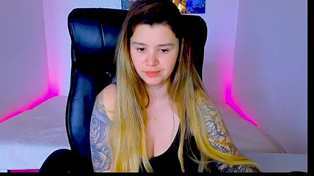 Snapshot of Natali_Secret chatting on May 14, 2026, 9:50 am Natali Secret online show from May 14, 2026, 9:50 am
