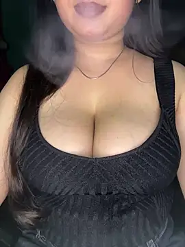 Snapshot of Naughty_pooja44 chatting on July 8, 2026, 7:03 pm Naughty pooja44 online show from July 8, 2026, 7:03 pm