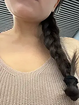 xiaochengzi505 online show from July 15, 2026, 1:34 am