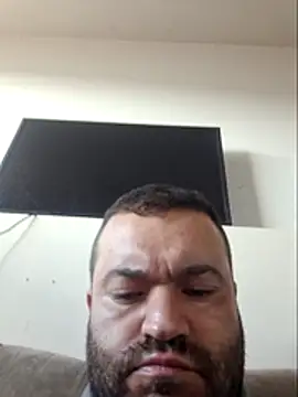 Snapshot of comeraba chatting on May 1, 2026, 1:38 pm comeraba online show from May 1, 2026, 1:38 pm