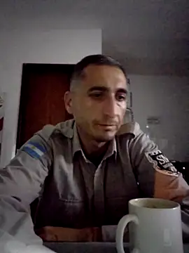 Snapshot of Alejandro83bsf chatting on June 7, 2026, 5:23 am Alejandro83bsf online show from June 7, 2026, 5:23 am