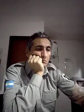 Snapshot of Alejandro83bsf chatting on May 29, 2026, 10:49 pm Alejandro83bsf online show from May 29, 2026, 10:49 pm