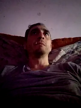 Snapshot of Alejandro83bsf chatting on May 6, 2026, 5:39 pm Alejandro83bsf online show from May 6, 2026, 5:39 pm