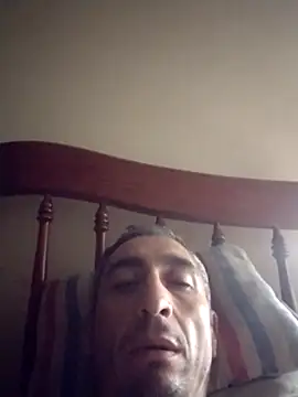 Snapshot of Alejandro83bsf chatting on April 28, 2026, 10:03 pm Alejandro83bsf online show from April 28, 2026, 10:03 pm
